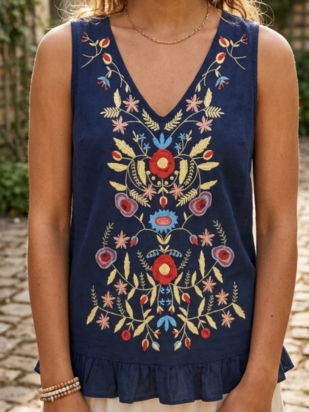 Evy’s Tree The Loni Floral Embroidered Tank Top Medium Boho Cottagecore